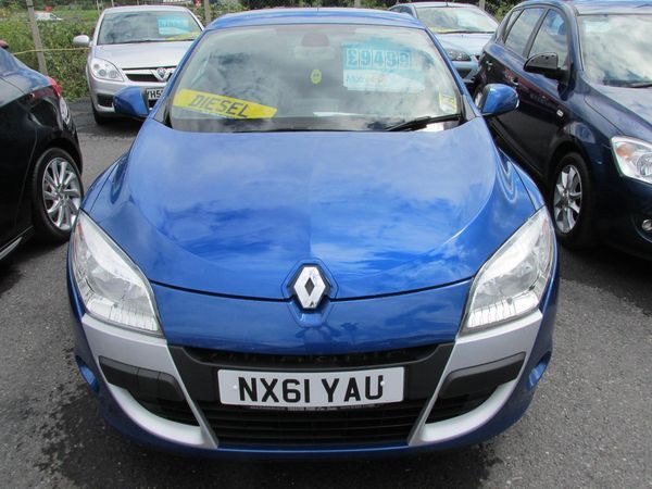 2011 Renault Megane 1.5 dCi 110 Dynamique TomTom image 3