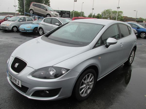 2011 SEAT Leon 1.6 TDI CR SE DSG Auto image 3
