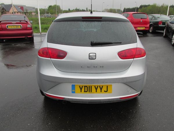 2011 SEAT Leon 1.6 TDI CR SE DSG Auto image 5