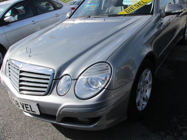 2008 Mercedes-Benz E Class E220 CDI Executive SE image 2