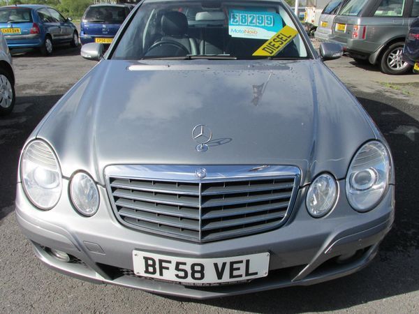 2008 Mercedes-Benz E Class E220 CDI Executive SE image 3