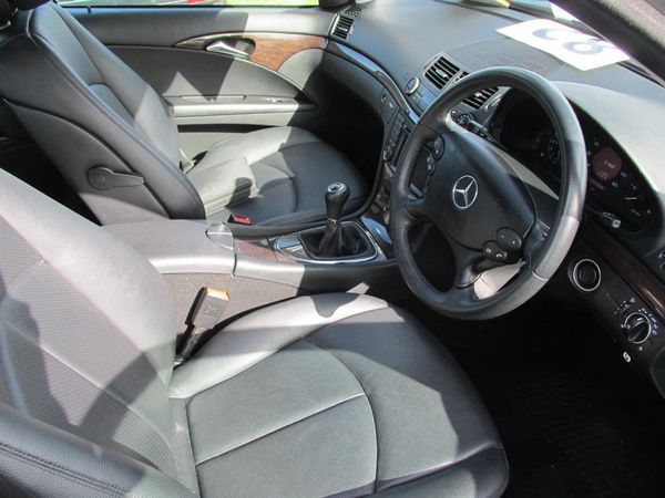 2008 Mercedes-Benz E Class E220 CDI Executive SE image 8