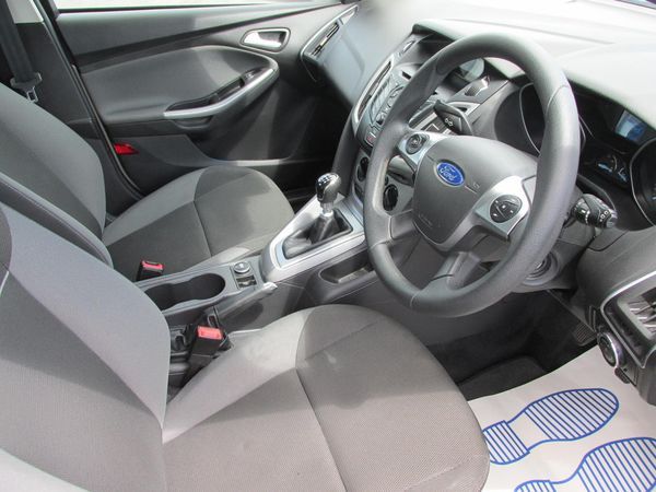 2012 Ford Focus 1.6 TDCi 115 Edge image 8