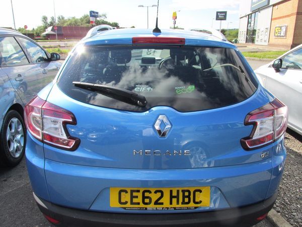 2012 Renault Megane 1.5 dCi 110 Dynamique TomTom [Start Stop] image 4