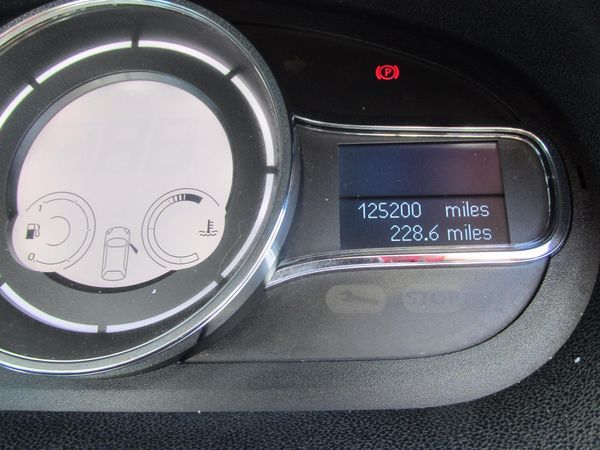 2012 Renault Megane 1.5 dCi 110 Dynamique TomTom [Start Stop] image 6