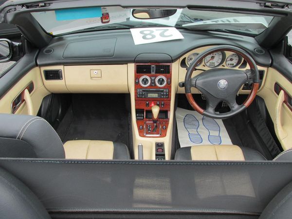 2003 Mercedes-Benz SLK SLK 230K Tip Auto image 5
