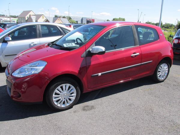 2010 Renault Clio 1.2 TCE I-Music image 3