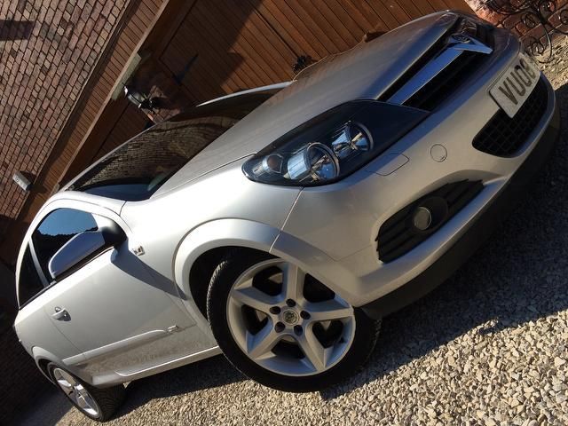 2008 Vauxhall Astra 1.9 CDTi 16v SRi Sport Hatch 3dr image 1