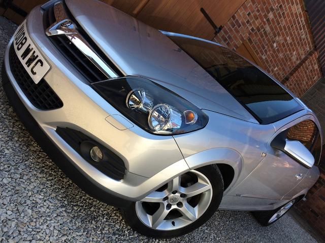 2008 Vauxhall Astra 1.9 CDTi 16v SRi Sport Hatch 3dr image 2