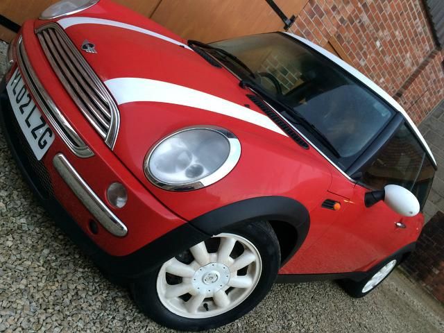 2002 MINI Hatch Cooper 1.6 Cooper 3dr image 2