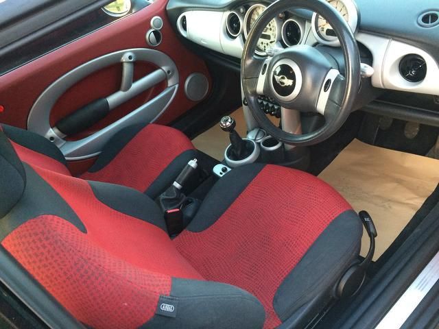 2002 MINI Hatch Cooper 1.6 Cooper 3dr image 4