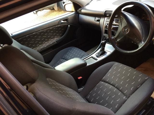 2003 Mercedes-Benz C Class 2.1 C220 CDI SE 2dr image 5