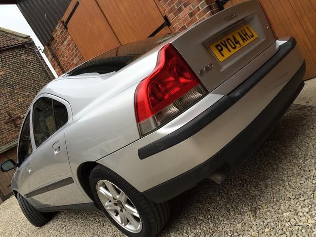 2004 Volvo S60 2.4 TD D5 S 4dr image 4