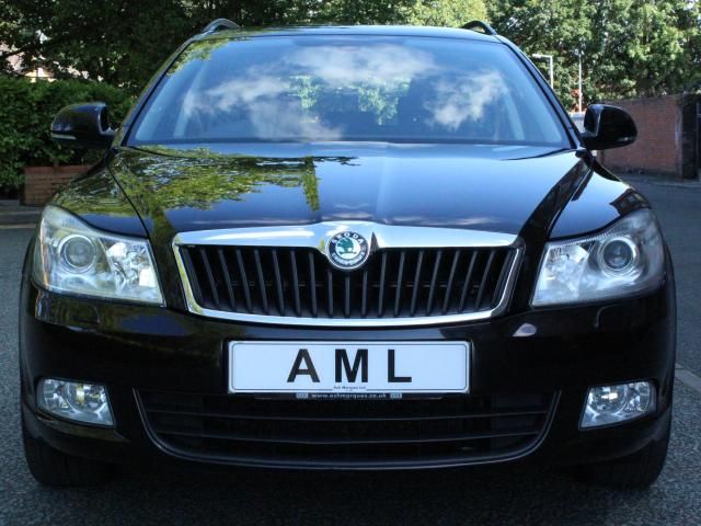 2012 SKODA OCTAVIA 1.6 TDI CR Elegance 5dr image 2