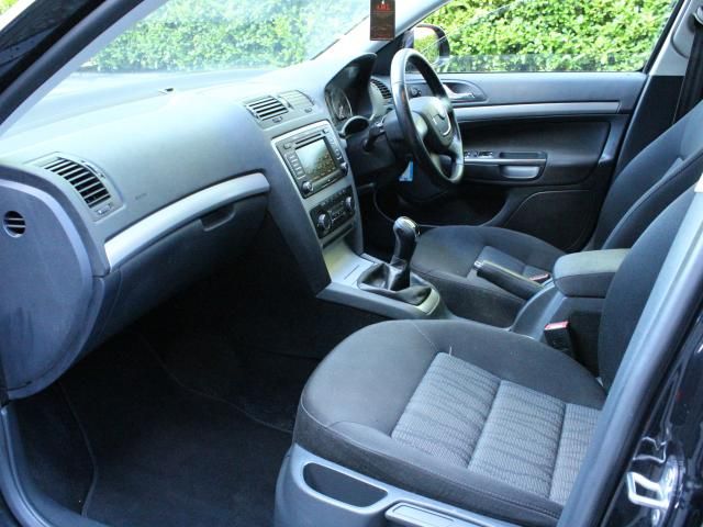 2012 SKODA OCTAVIA 1.6 TDI CR Elegance 5dr image 7