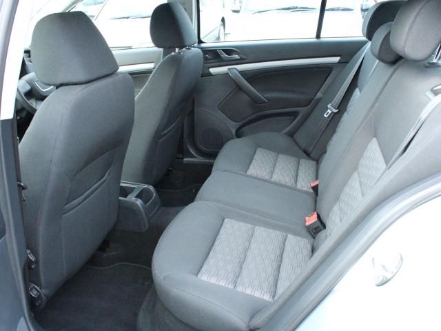 2012 SKODA OCTAVIA 1.6 TDI CR SE Special Edition Connect 5dr image 5