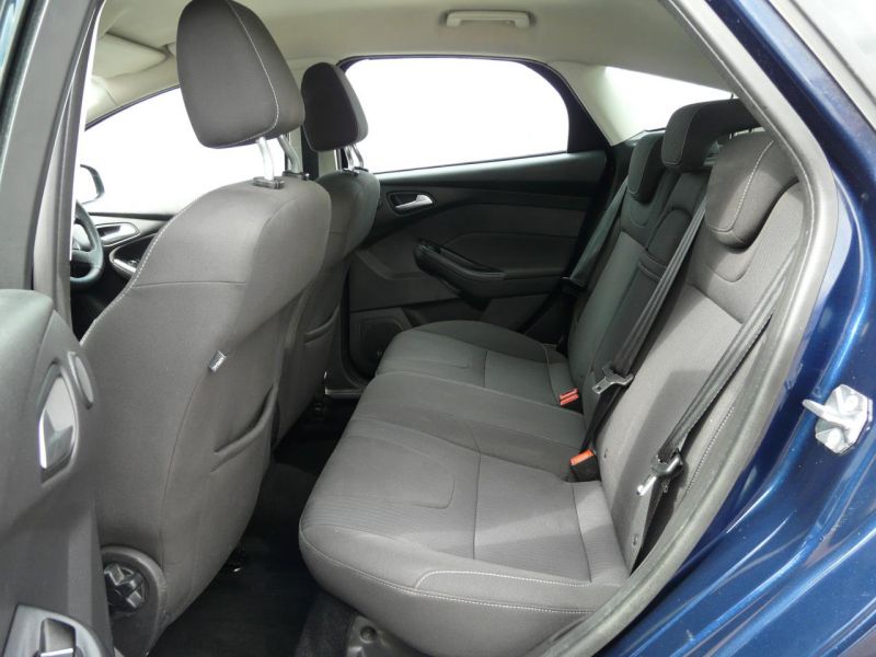 2011 Ford Focus Titanium Tdci ( ) image 8