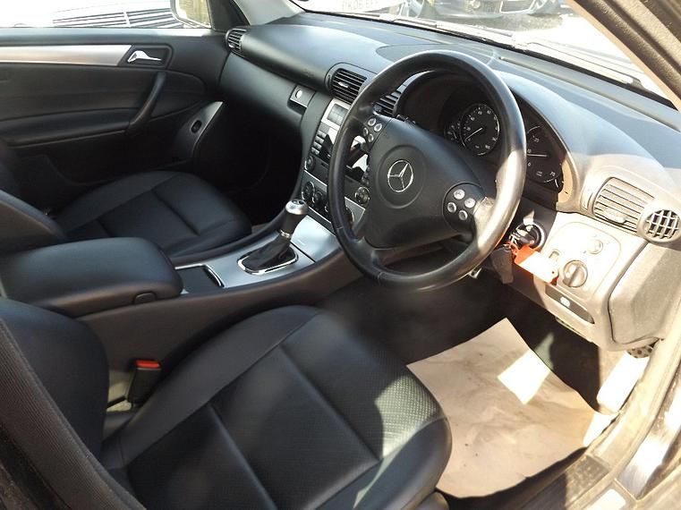 2005 MERCEDES-BENZ C CLASS 1.8 C180 KOMPRESSOR AVANTGARDE SE 4dr image 6