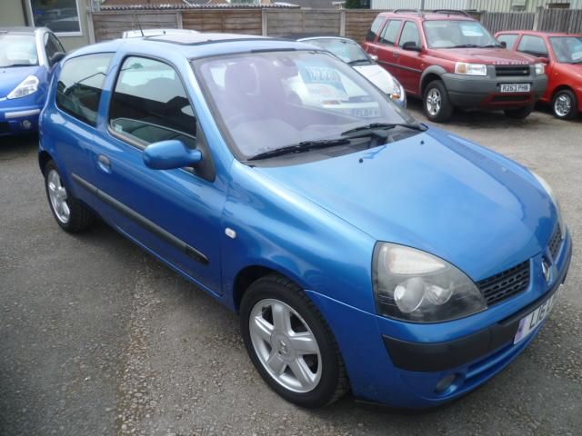 2003 Renault Clio 1.2 16V Dynamique 3dr [AC] image 2