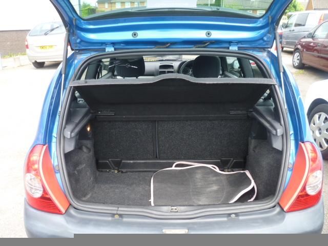 2003 Renault Clio 1.2 16V Dynamique 3dr [AC] image 8