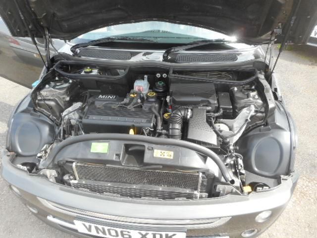 2006 MINI Hatch Cooper 1.6 Cooper Park Lane 3dr image 8