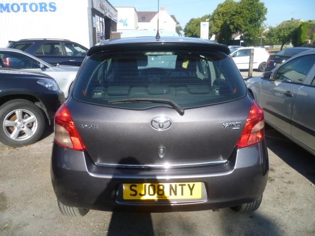 2008 Toyota Yaris 1.3 VVT-i TR 5dr image 3