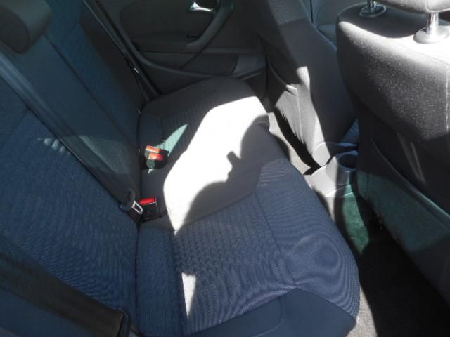 2010 Volkswagen Polo 1.2 Moda 5dr image 5