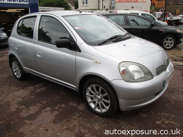 2003 TOYOTA YARIS 1.0 VVTi Colour Collection image 1