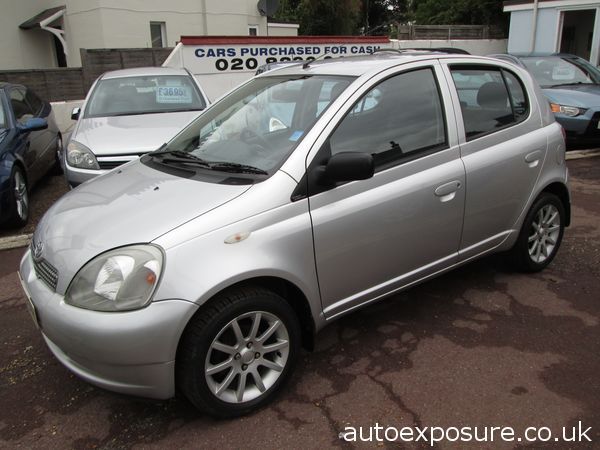 2003 TOYOTA YARIS 1.0 VVTi Colour Collection image 2