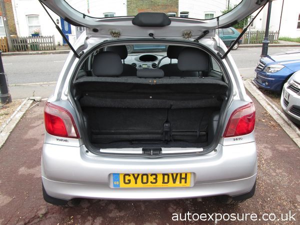 2003 TOYOTA YARIS 1.0 VVTi Colour Collection image 7