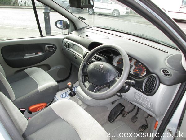 2003 RENAULT MEGANE SCENIC 2.0 16V Fidji image 5