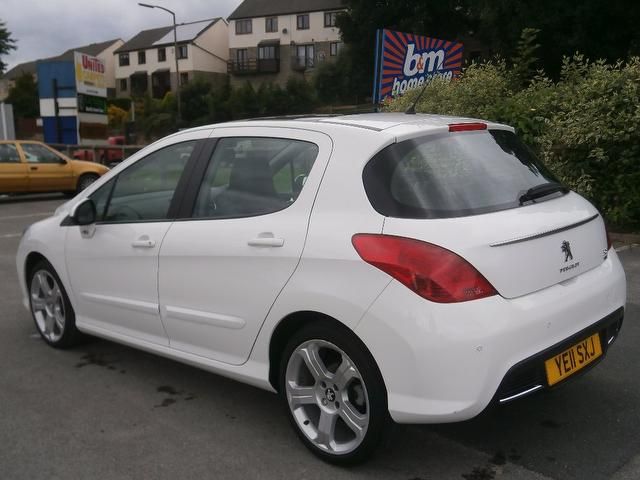 2011 Peugeot 308 1.6 e-HDi Allure 5dr image 4