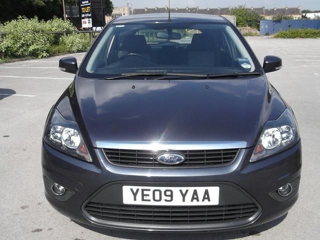 2009 Ford Focus 1.8 TDCI ZETEC 5DR image 2