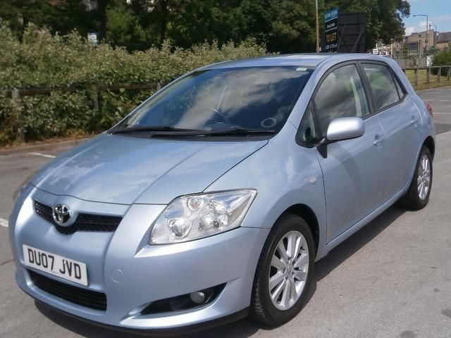 2007 Toyota Auris 2.0 D-4D T SPIRIT 5DR image 1