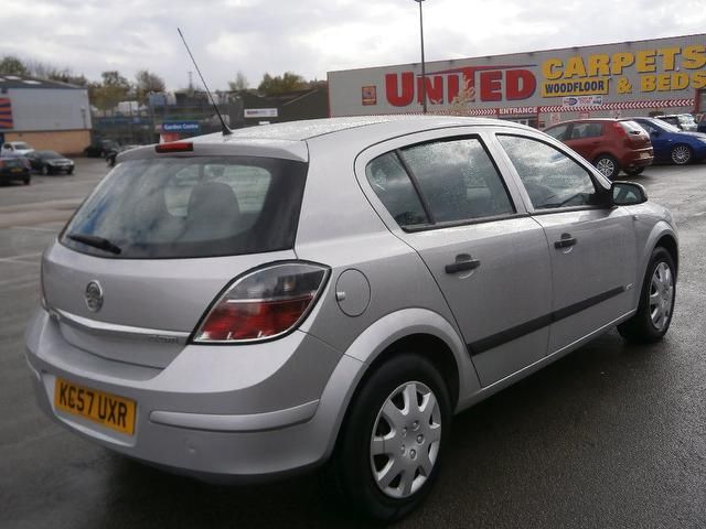 2007 Vauxhall Astra 1.7 CDTi Life 5dr image 5