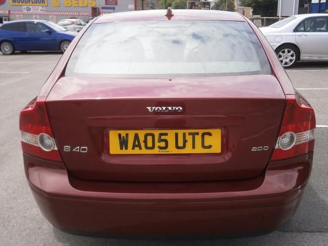 2005 Volvo S40 2.0 D SE 4dr image 4