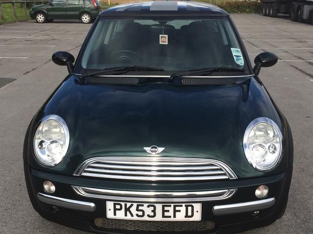 2003 MINI Hatch Cooper 1.6 Cooper 3dr image 2