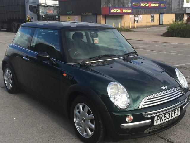 2003 MINI Hatch Cooper 1.6 Cooper 3dr image 3