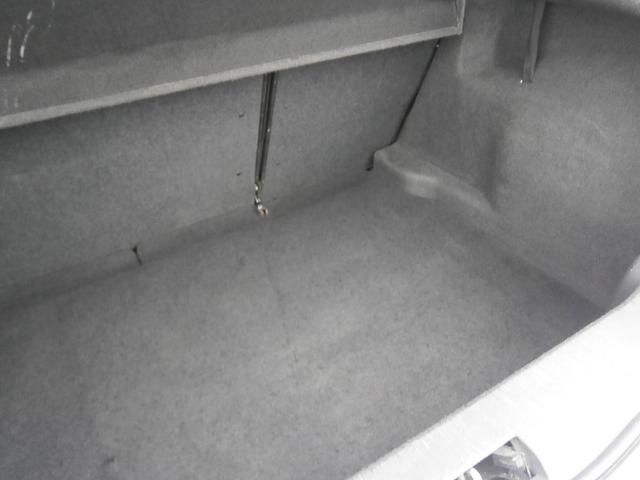 2004 Vauxhall Astra 1.4 i 16v SXi 5dr image 9