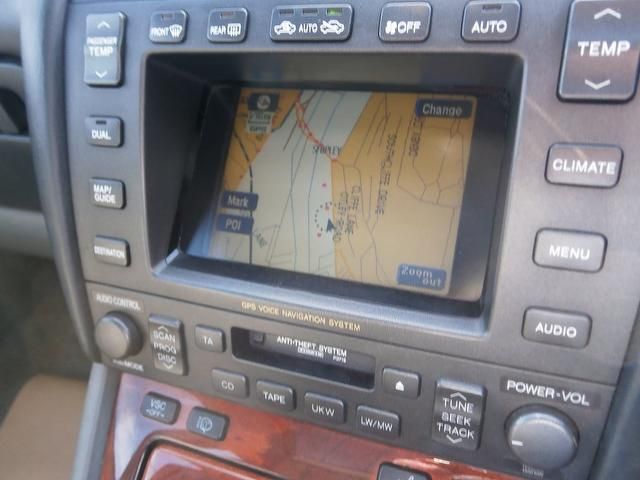 1999 Lexus LS 400 4.0 4dr image 6