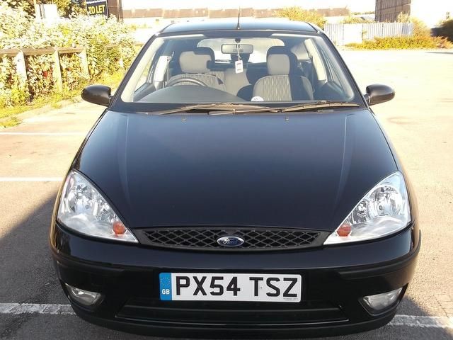 2004 Ford Focus 1.8 Zetec 3dr image 2