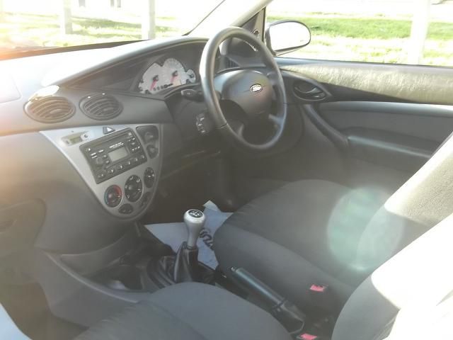 2004 Ford Focus 1.8 Zetec 3dr image 7