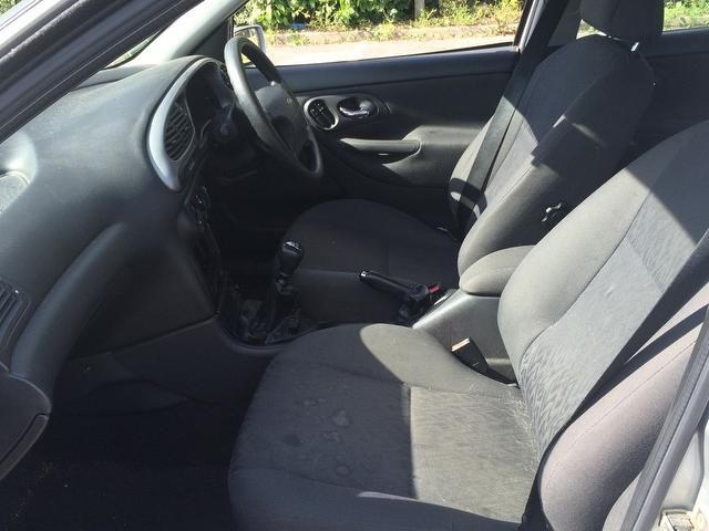 2000 Ford Mondeo 1.8 Zetec 5dr image 3