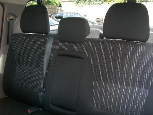 2010 MITSUBISHI L200 2500 cc 2.5DI-D image 8