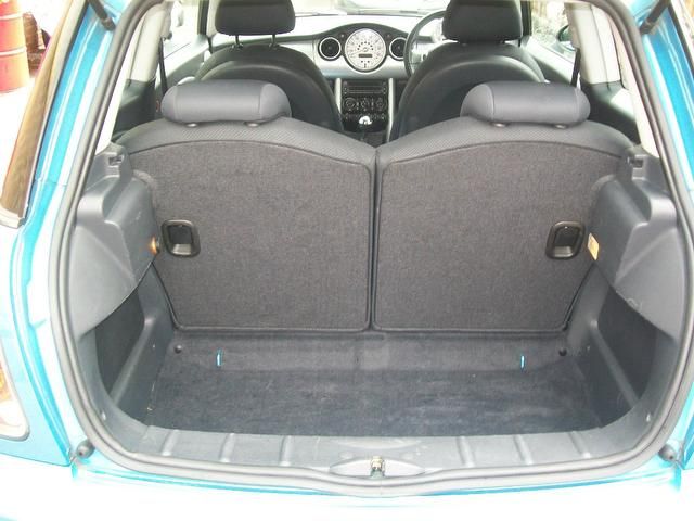 2005 MINI Hatch Cooper 1.6 Cooper 3dr image 5