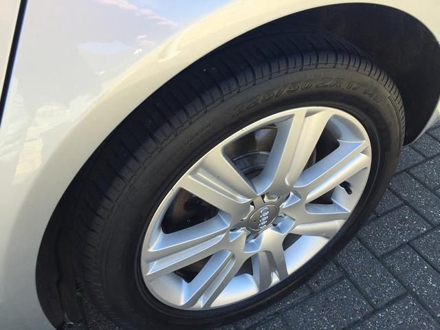 2011 Audi A4 AVANT 2.0 TDI Technik 5dr image 5