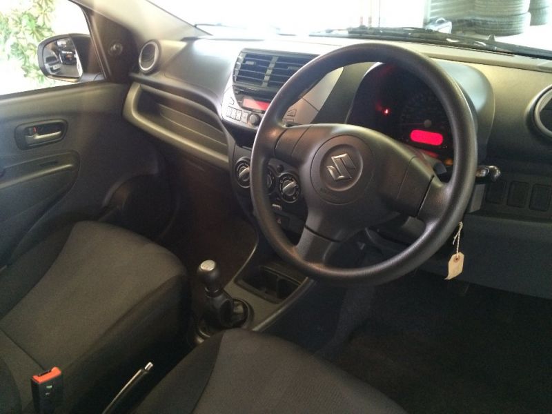 2013 Suzuki Alto 1.0 SZ 5dr image 4
