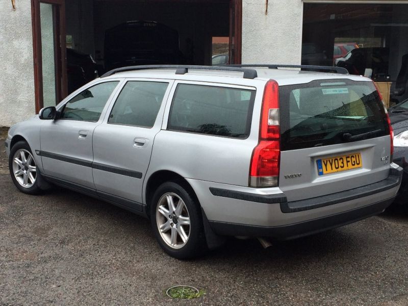 2003 Volvo V70 2.4 S 5dr image 3