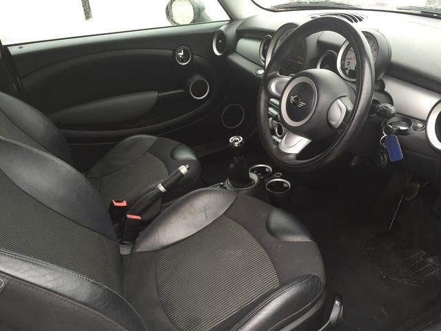 2007 MINI Hatch Cooper 1.6 Cooper 3dr image 6