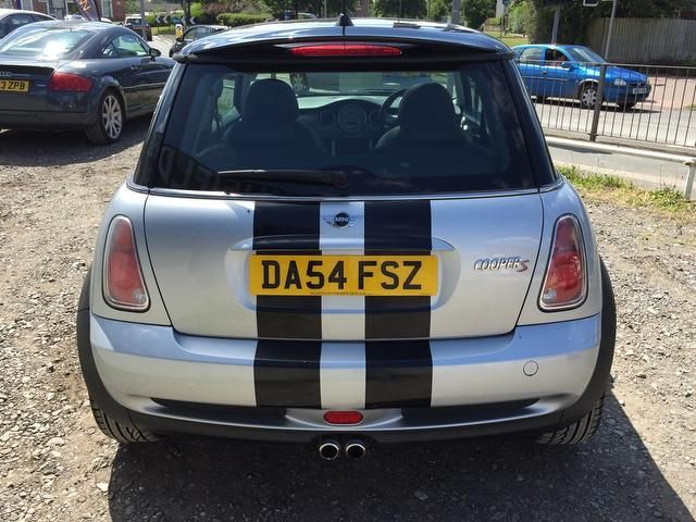 2004 MINI Hatch Cooper S 1.6 Cooper S 3dr image 2
